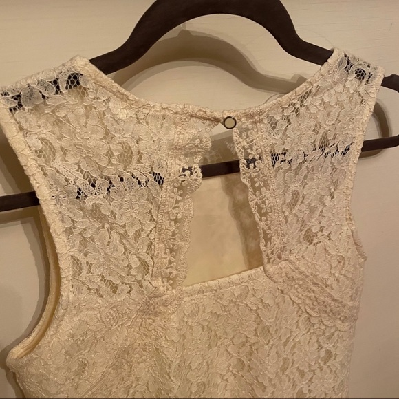 Monetary - Cream Lace Dress - Picture 3 of 4